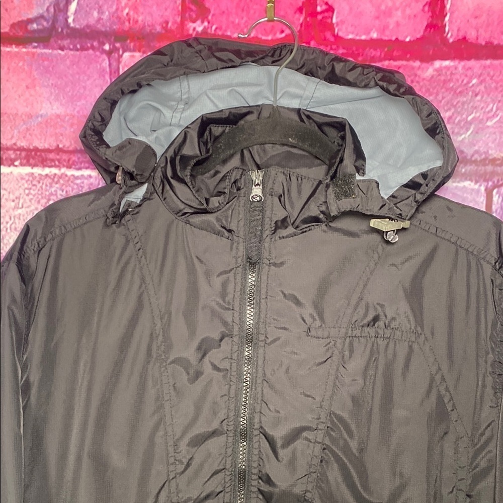 U2 Sportswear Jacket XS Black Lightweight Hooded Windbreaker Zip Mesh Lined - Picture 2 of 14